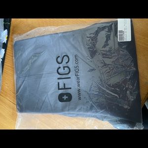 SOLD. Brand new figs scrub set.